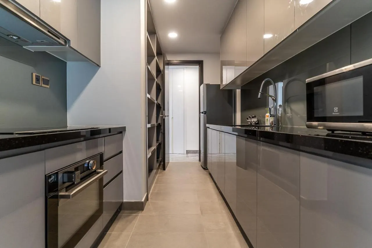 Luxury Living In The Heart Of D1/3Br/Infinity Pool Apartment Ho Chi Minh City