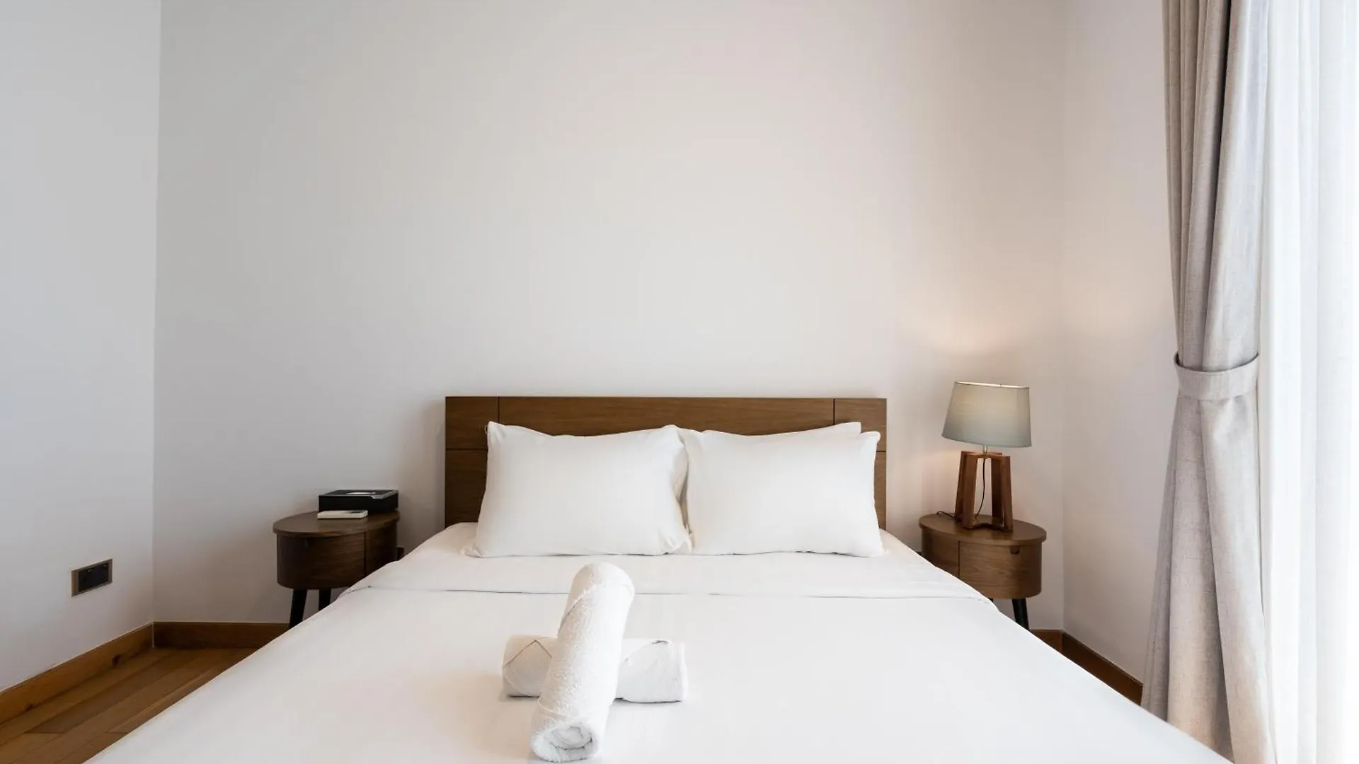 Luxury Living In The Heart Of D1/3Br/Infinity Pool Apartment Ho Chi Minh City Vietnam