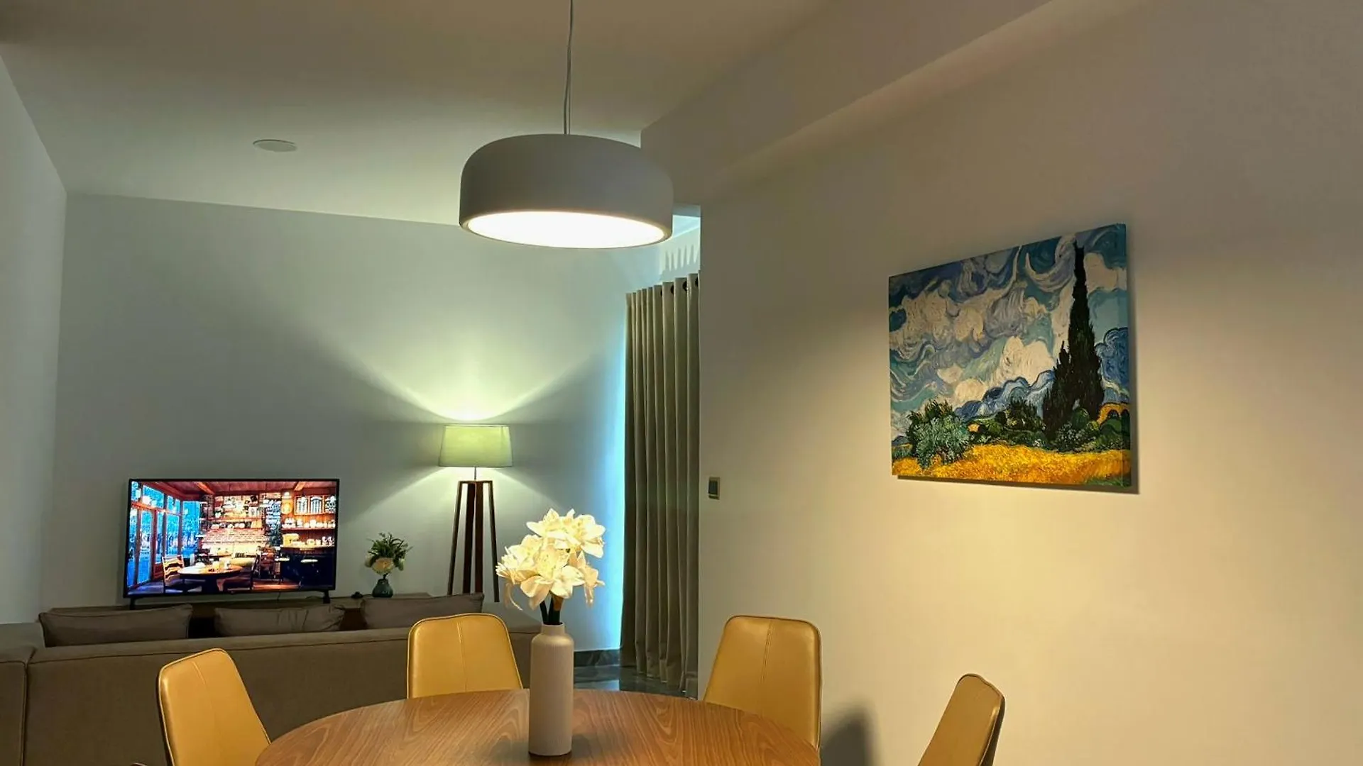 Luxury Living In The Heart Of D1/3Br/Infinity Pool Apartment Ho Chi Minh City 0*,